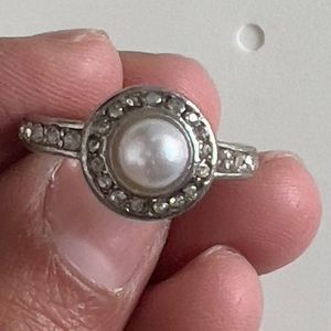 Pearl diamond ring